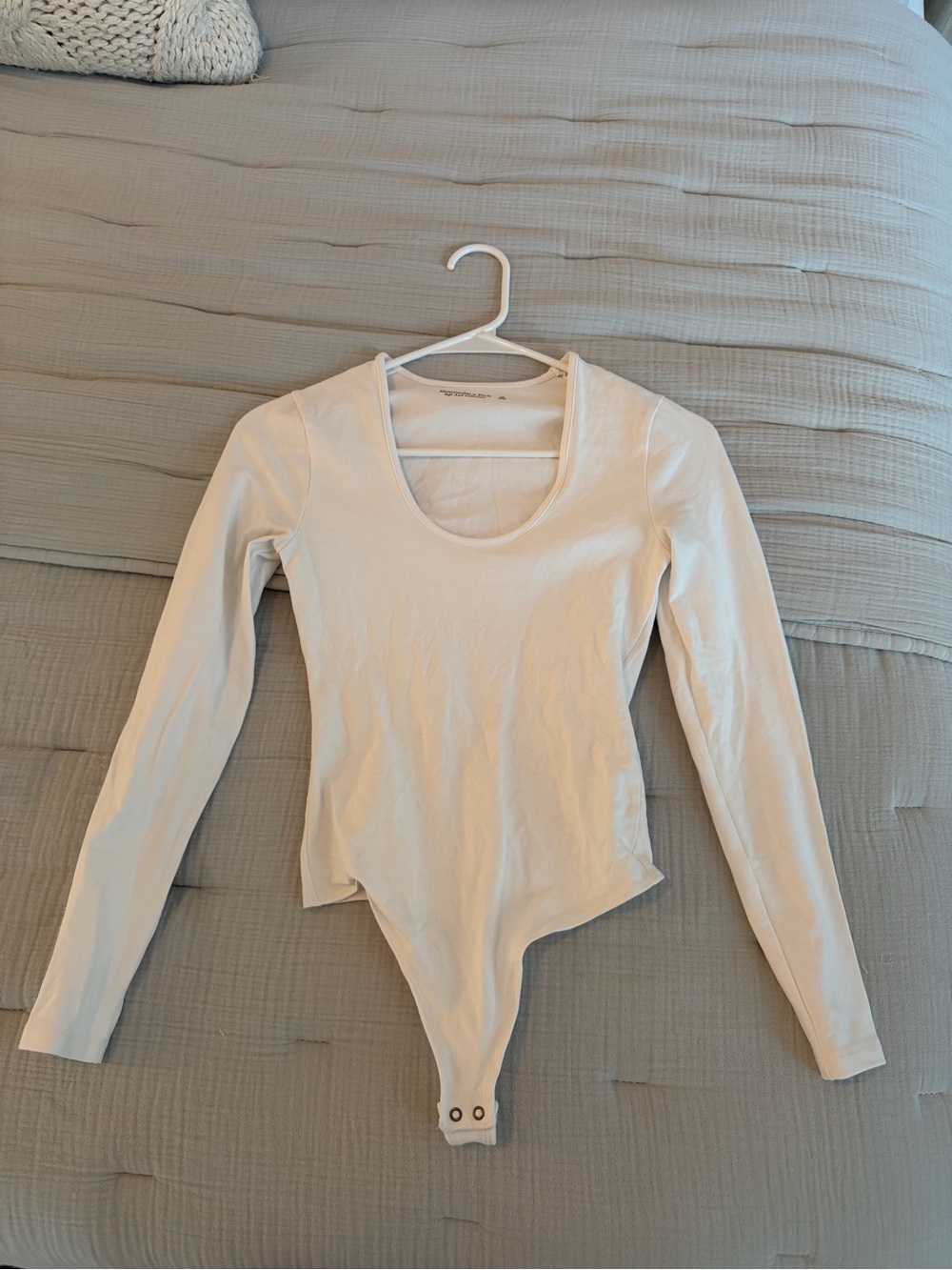 Abercrombie & Fitch Long Sleeve Scoop Neck Bodysuit
